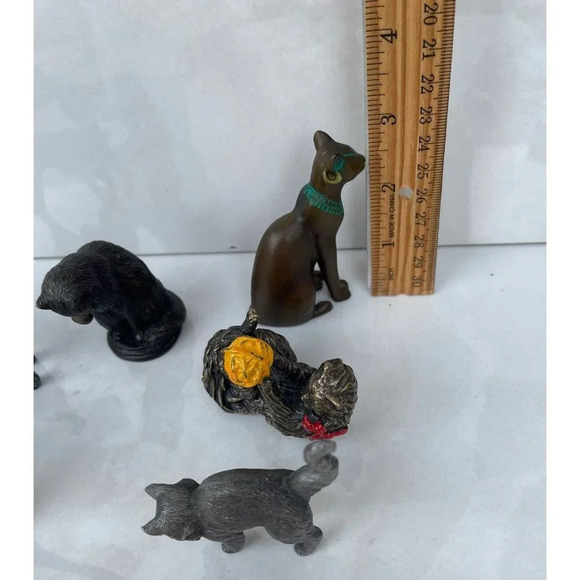 Lot of 7 Collection of Cat Figurines Statue Animals Hand Carved Decor - Picture 13 of 16